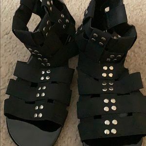 Bijoux strappy black sandals